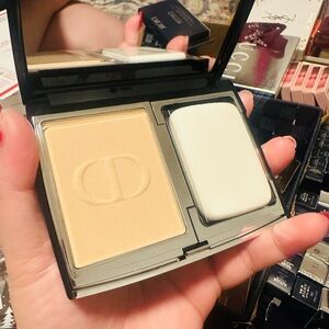 Di or setting powder